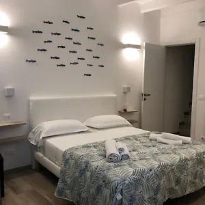portorosso-rooms.hotelitalianriviera.com/